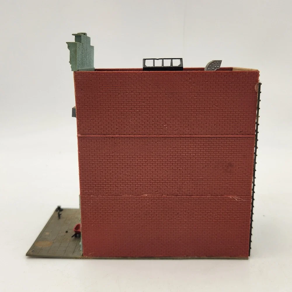 Model Power HO Scale Tenement Building Storefront West Germany Pola Vintage HO87
